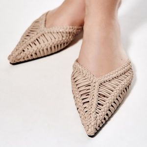 FLAT WOVEN MULES